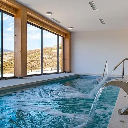 Apartment Paraiso Pueblo Stunning Apt Golf, Spa, 6 Pools 292 Estepona