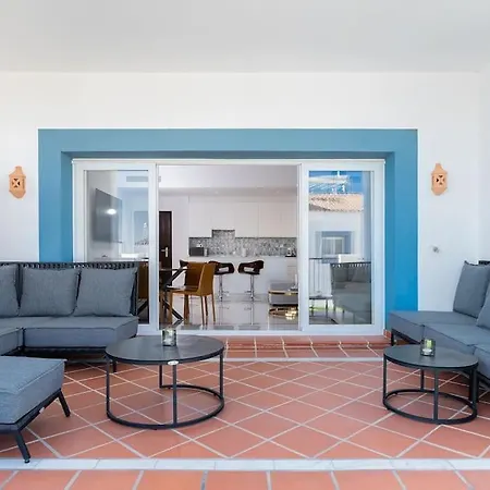 Paraiso Pueblo Stunning Apt Golf, Spa, 6 Pools 292 Apartment Estepona