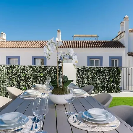 Paraiso Pueblo Stunning Apt Golf, Spa, 6 Pools 292 Apartment Estepona